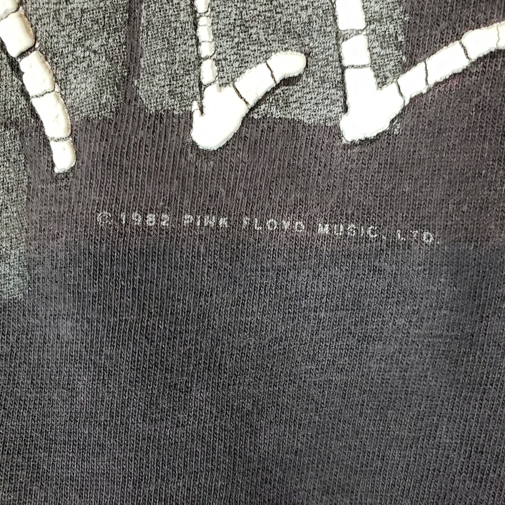 Vintage 1982 Pink Floyd band tee sz XL 3D letters - Picture 2 of 9